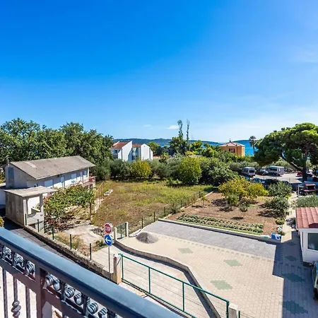 Apartment Maestral - Kastel Kambelovac *