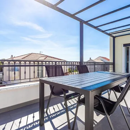 Maestral - Kastel Kambelovac Apartamento *