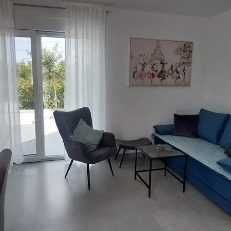 Maestral - Kastel Kambelovac Apartment *
