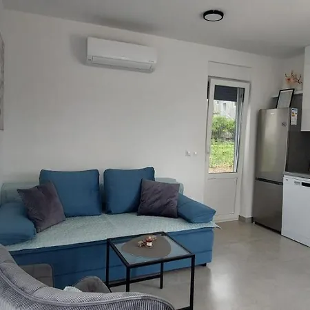 Apartment Maestral - Kastel Kambelovac *